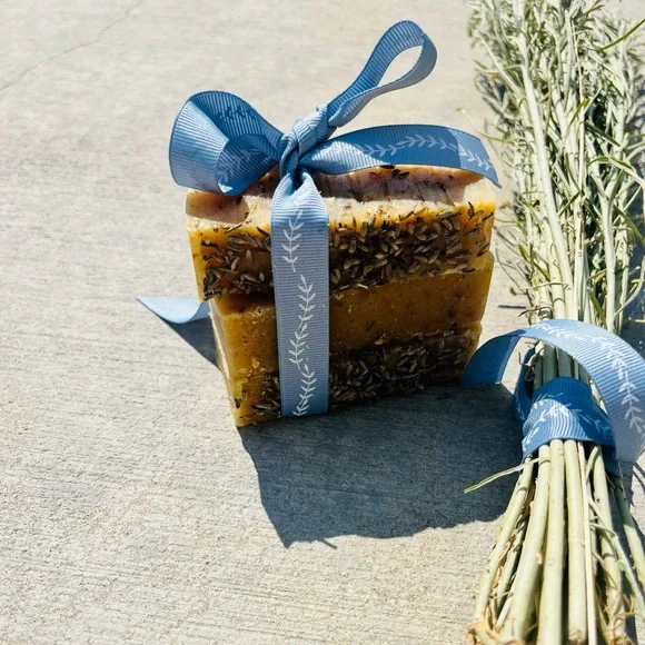 Handmade lavender & lemongrass soap with infused botanicals 💜🍋 - Picture 1 of 3